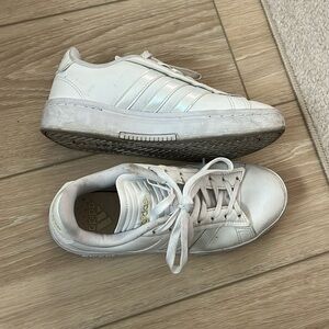 Adidas superstar white shoes